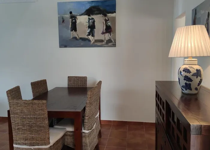 胡安贝尼特斯公寓 *