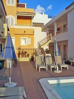 Juan Benitez Apartman *