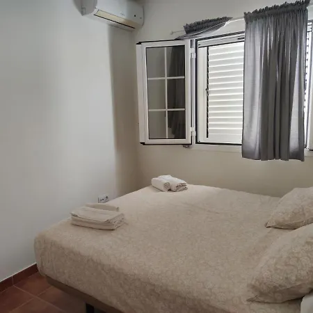 Juan Benitez Apartment *