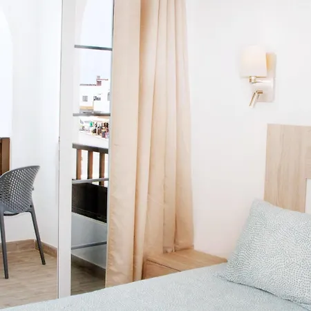 Juan Benitez Apartment *
