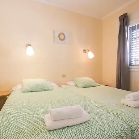 Juan Benitez Apartment *
